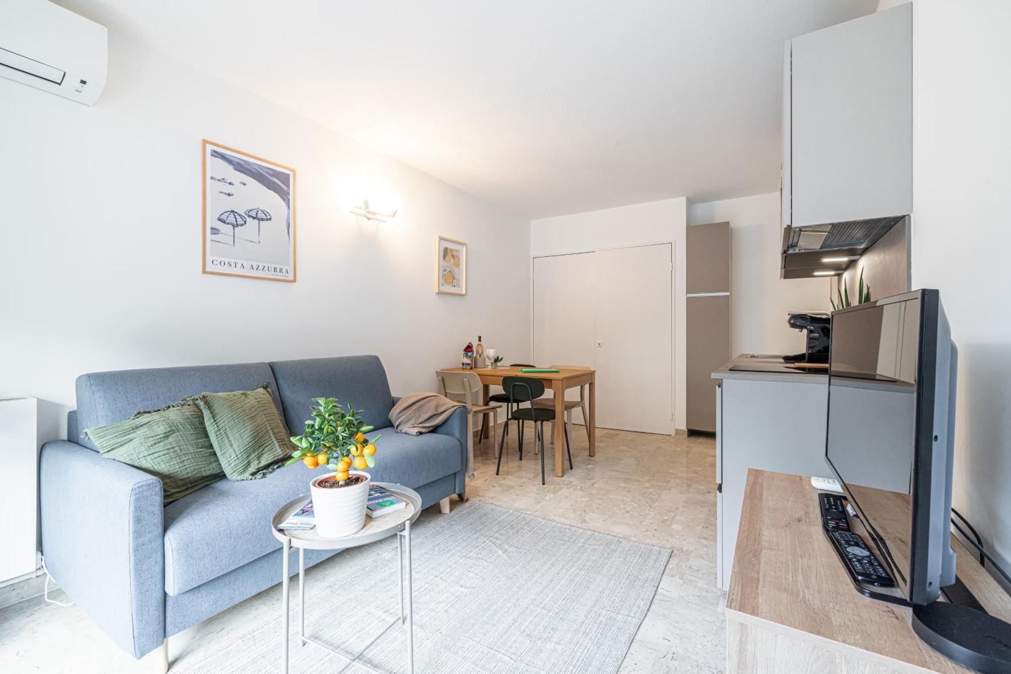 Appartement 2P Renove Avec Terrasse Au Port De นีซ ภายนอก รูปภาพ
