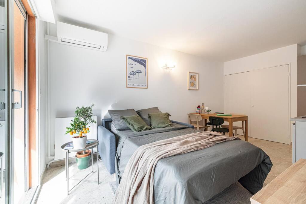Appartement 2P Renove Avec Terrasse Au Port De นีซ ภายนอก รูปภาพ
